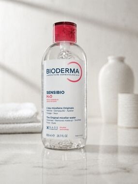 Bioderma Sensibio H2O Micellar Water - Clear Bottle with Pink Cap